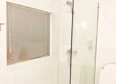shower room, suite room