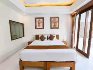 quin bed, deluxe room, tunjung boutique resort, canggu hotels