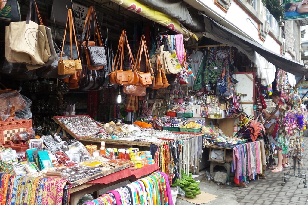 Tourists can buy handicraft souvenirs while spending school holidays in Bali.