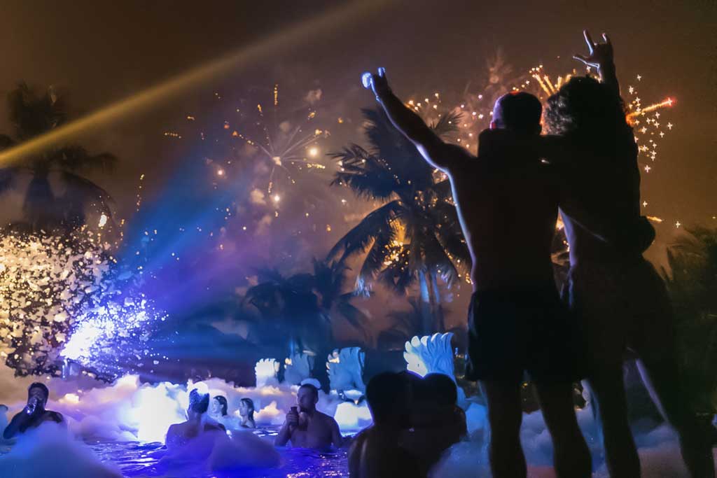 celebrate new year in Bali, Bali new year eve, Bali night party, Stay in Canggu, Where to stay in Canggu, Bali count down