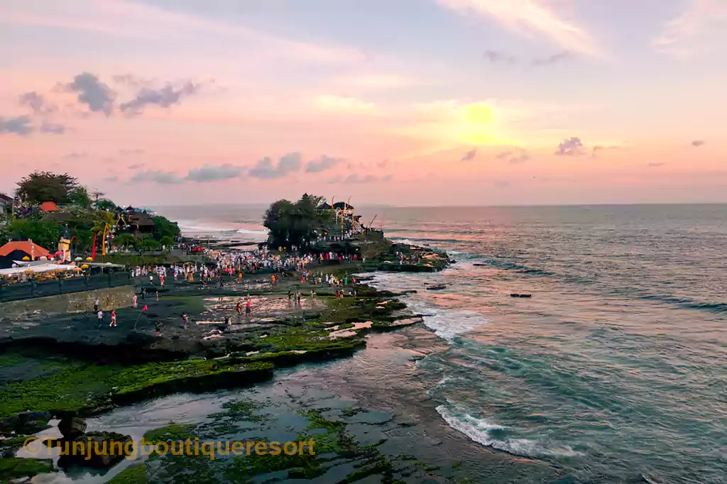 Tanah Lot Temple, Celebrate Christmas Eve in Bali, Bali Tours, Bali Sightseeing, Bali Holidays