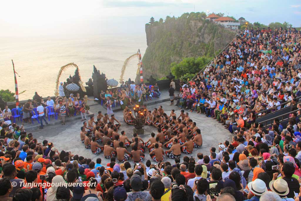 Kecan Dance, Uluwatu Kecak Dance, Things to do in Bali, Travel to Bali