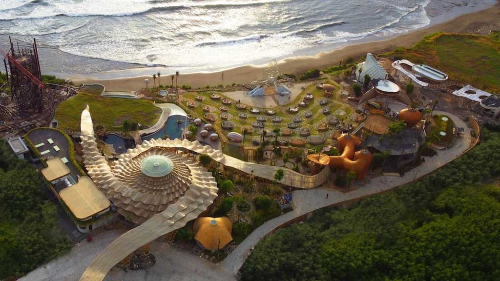 Luna Beach Club at Nuanu Creative City, Luna Beach Club Bali, Tanah Lot Bali