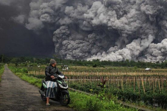 Semeru Mount Erupt, Semeru Volcano, Semeru Volcano Eruptions