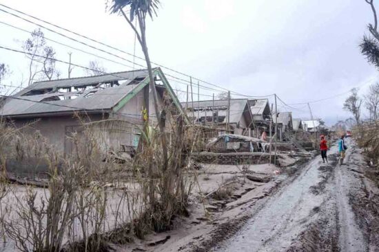 Semeru Eruption Impact, Semeru Volcano Erupts, Indonesia Active Volcanos
